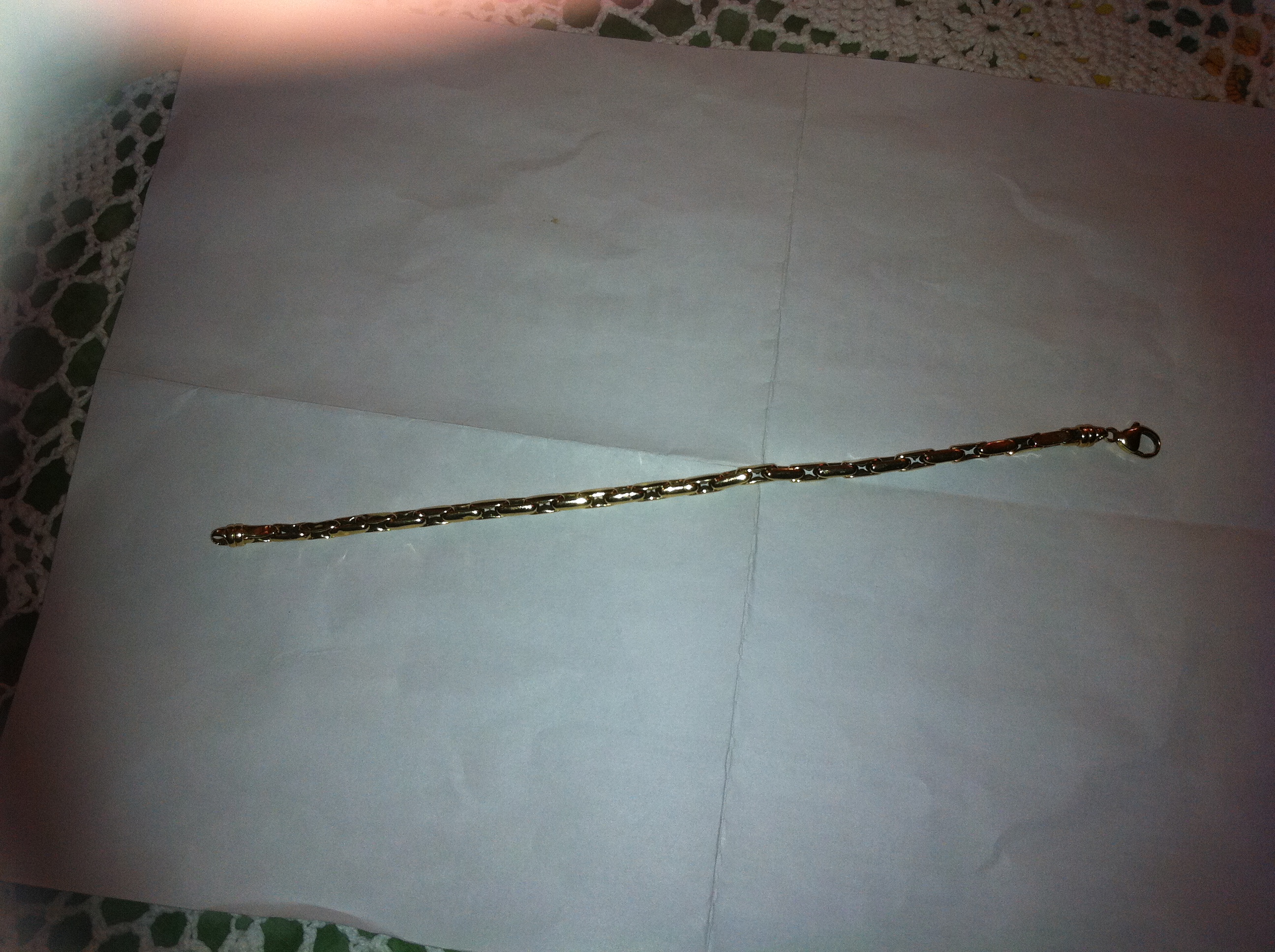 Perdu alliance et collier