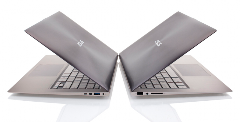 Ordinateur asus Zenbook dans sa pochette
