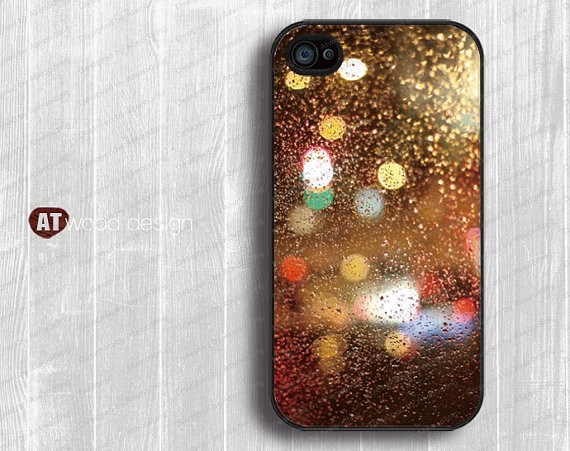 Lost iPhone 4 black in Apt, Provence