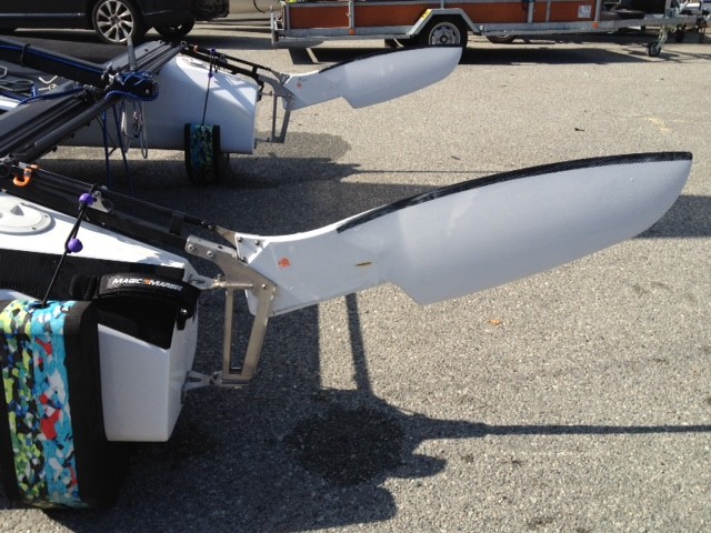 SAFRANS d'un catamaran F18 CIRRUS R au centre