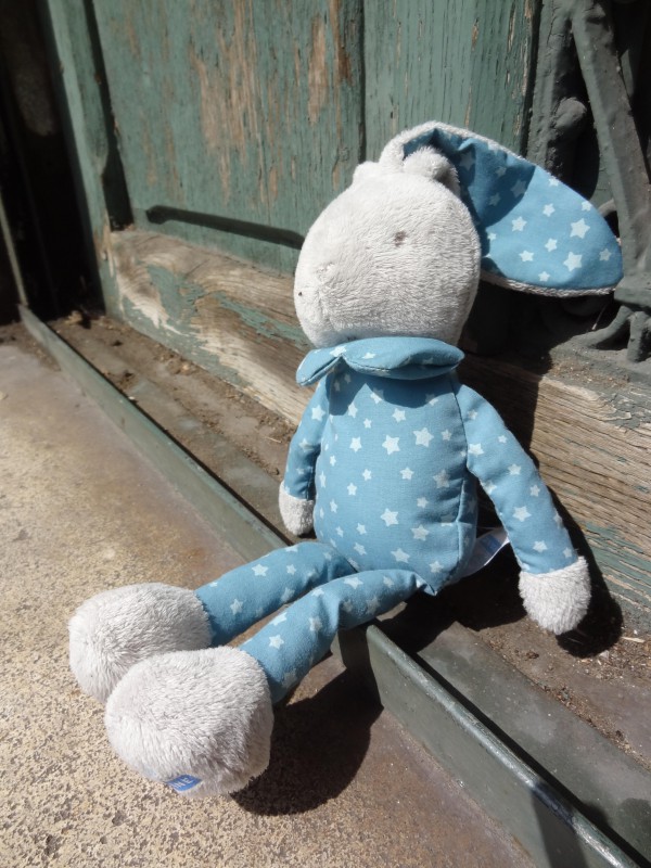 Doudou lapin bleu et gris