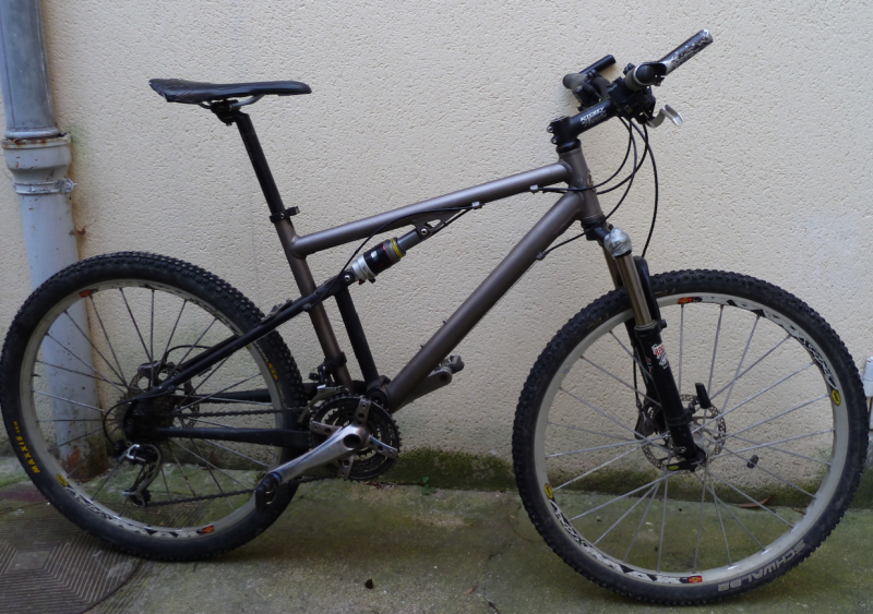 VTT Commencal tout suspendu