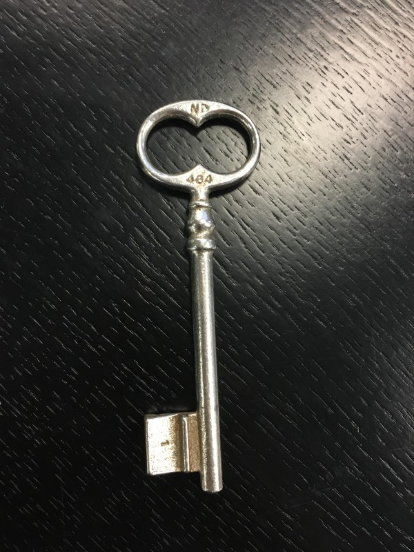 Trouvé une grande clef à Paris 17ème, sortie métro malsherbes