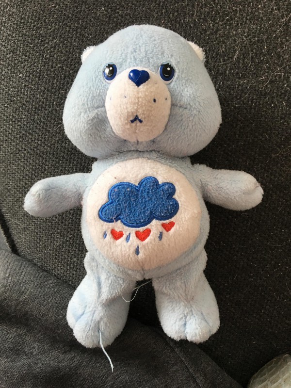Doudou Bisounours bleu perdu à Collioure