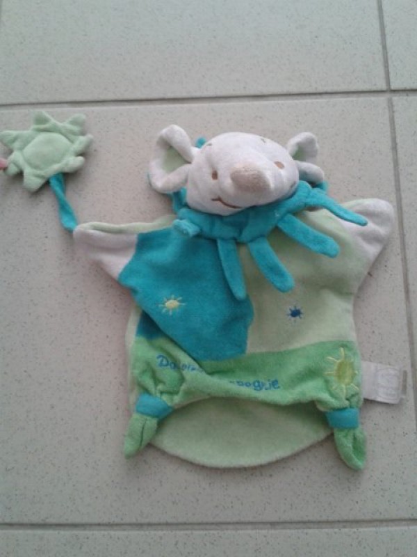 Perdu Doudou souris verte et blanche "Doudou & Compagnie"