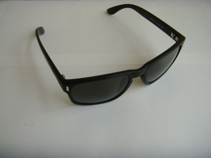 Trouvé lunettes de soleil