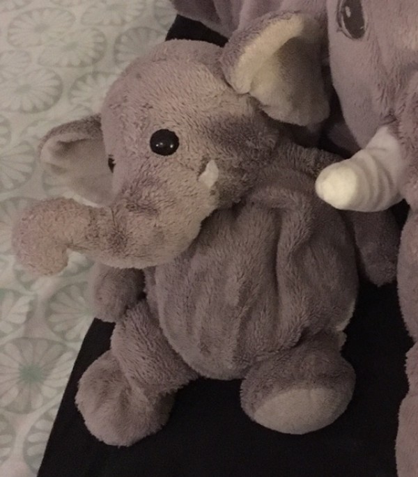 Perdu Doudou Elephant dans le RER B le samedi 7/10 vers 19h