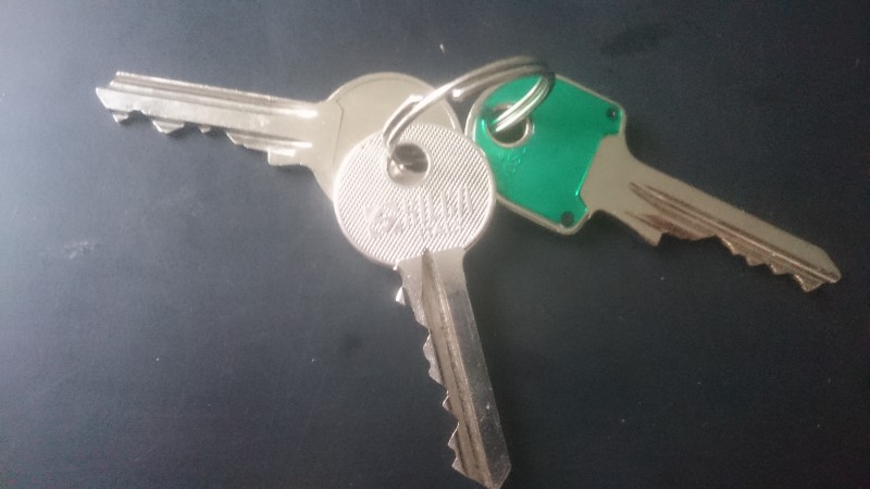 Trouvé trousseau de 3 clefs
