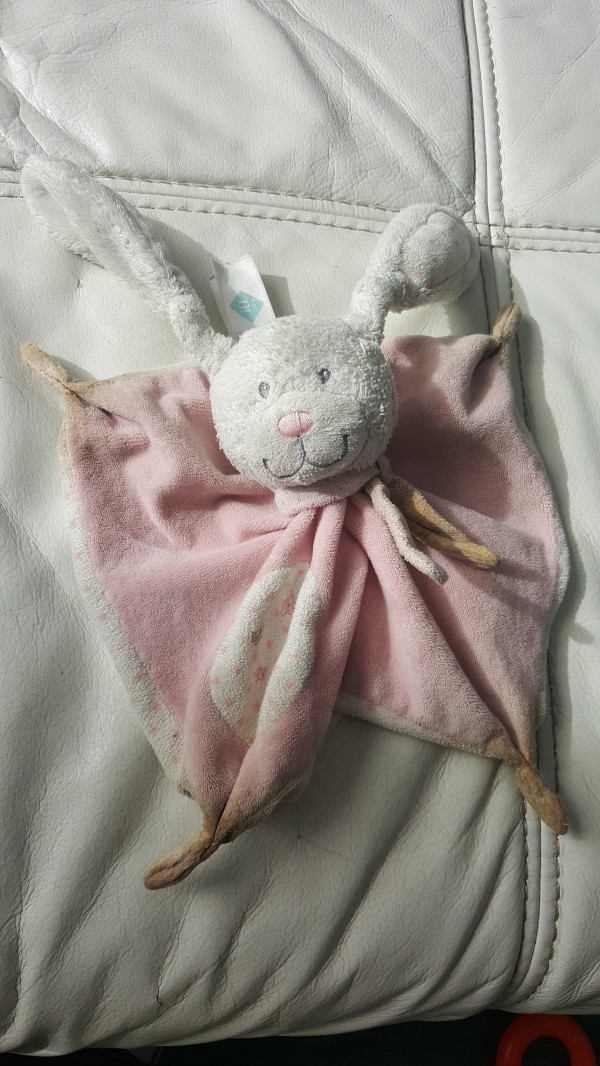 Doudou lapin rose tex