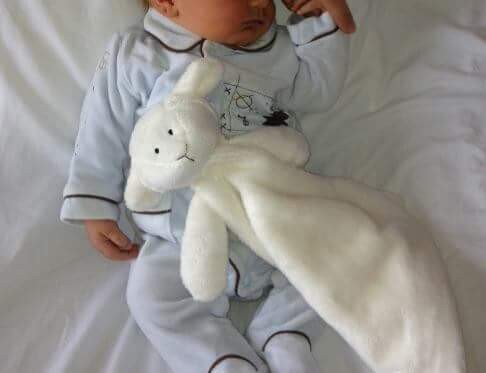Doudou mouton blanc