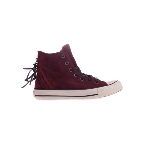 Perdu chaussure violette Parking Avignon