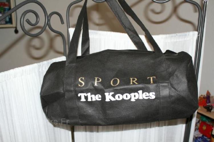 Perdu SAC the kooples sport à Lyon 7 , dans le tramway ligne 1 arrêt SAINT ANDRE