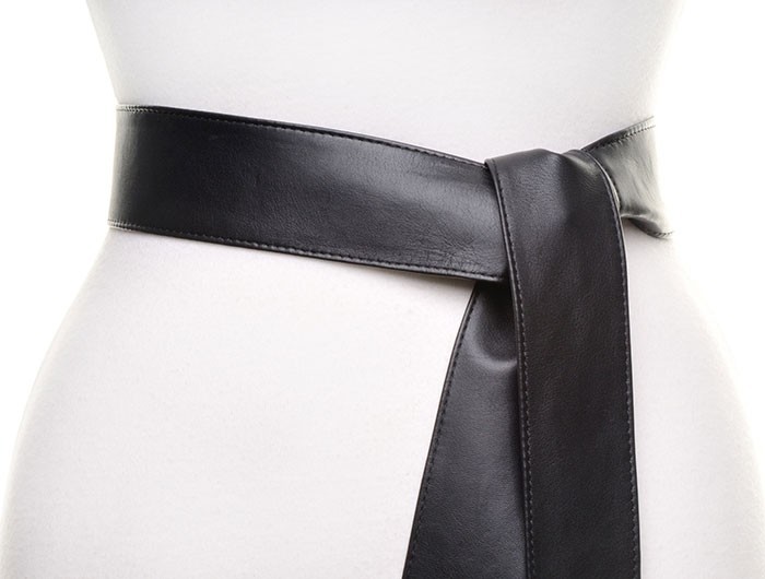 sangle de manteau en cuir noir a Nantes
