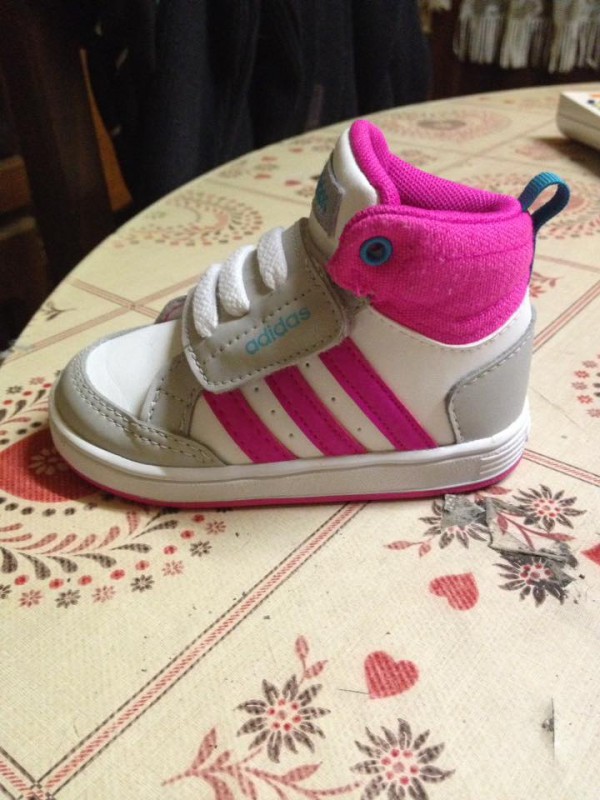 basket pied gauche adidas fille pointure 19 La Ferté-Bernard 72