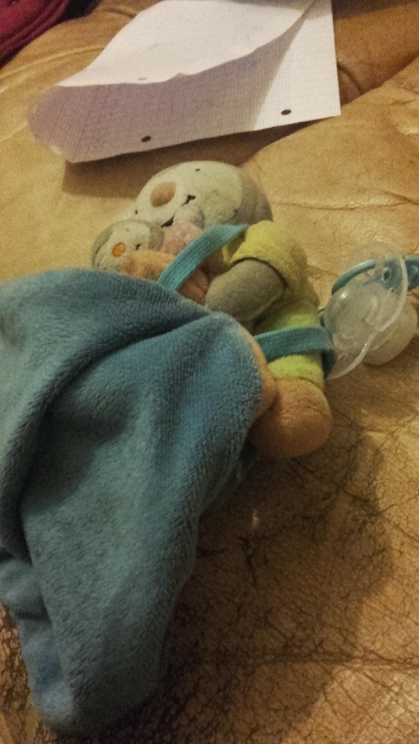 Peluche avec tétine