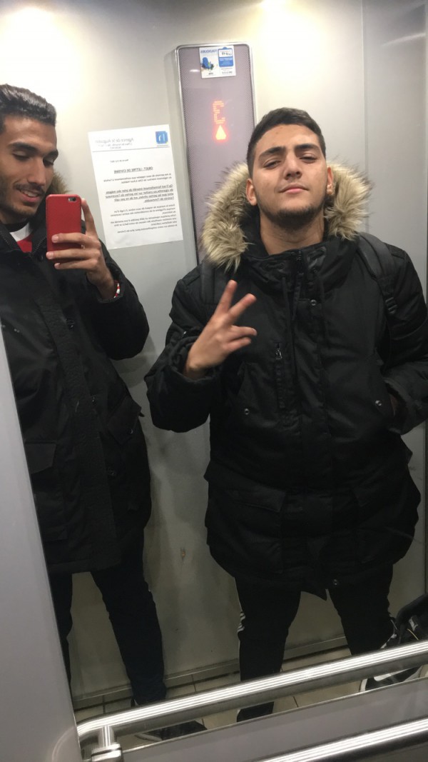 Parka celio fourrure volé à la colle sur loup