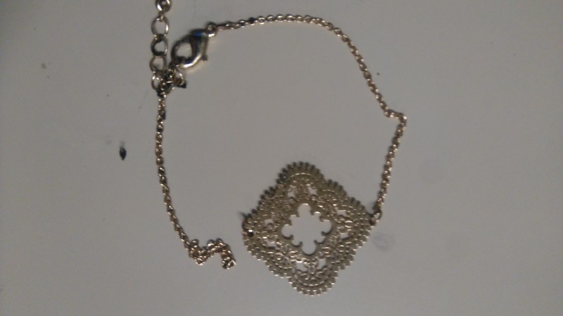 Trouvé bracelet près de l'université