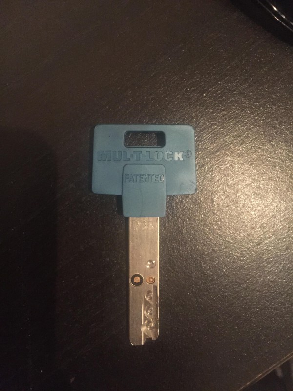 Clef mul t lock bleu