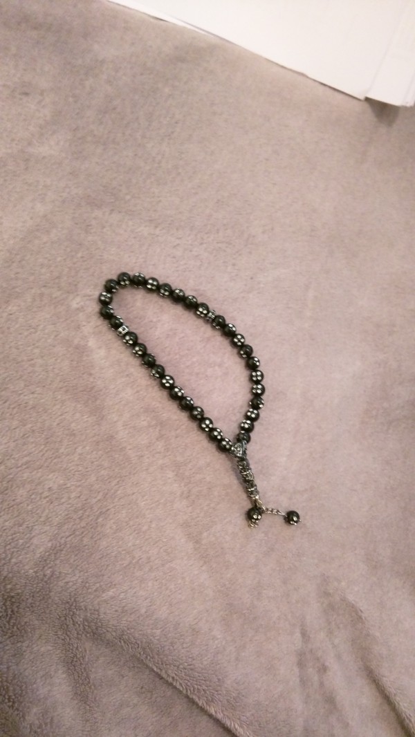 Bracelet, trouvé à Epinal Rue Du Chauffour environ Mercredi 14 Févrer 2 018 vers 18h-19h.