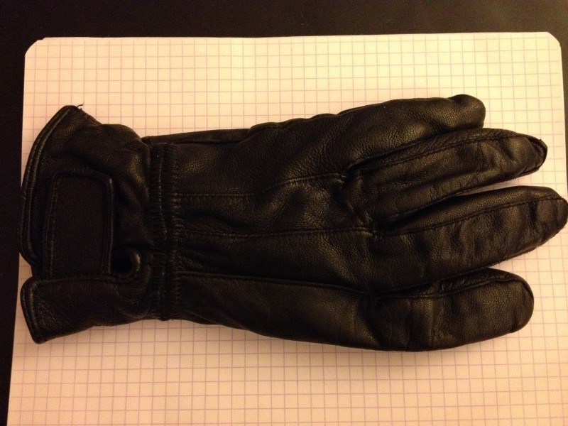 gant de femme en cuir noir (Fort bloqué)