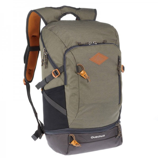 Sac à dos Quechua Gris/Marron perdu dans le RER A (station : La défense)
