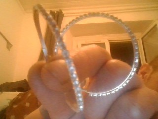 Récupéré une paire de boucles d'oreilles cinéma Commerce Nantes