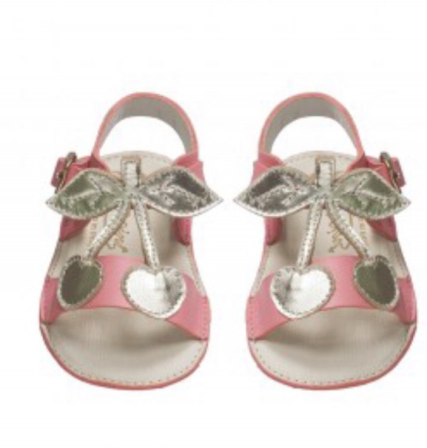 Chaussure rose et dorée bonpoint pour bébé paris 17eme