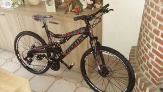 Vtt suspendu noir mate moma à cormontaigne Lille city club