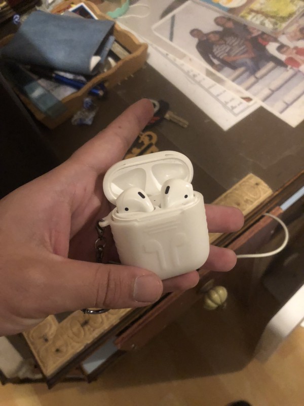 Écouteur AirPods Apple sans fil