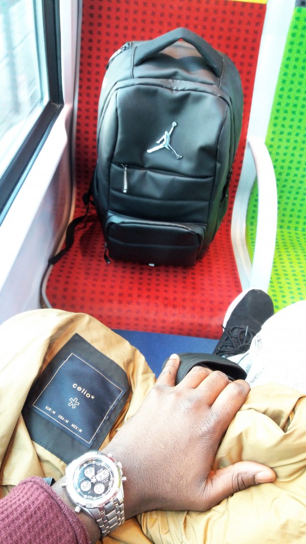 Perdu sac Noire Jordan a Paris dana le train gare du nord/ pontoise 29/04/2018