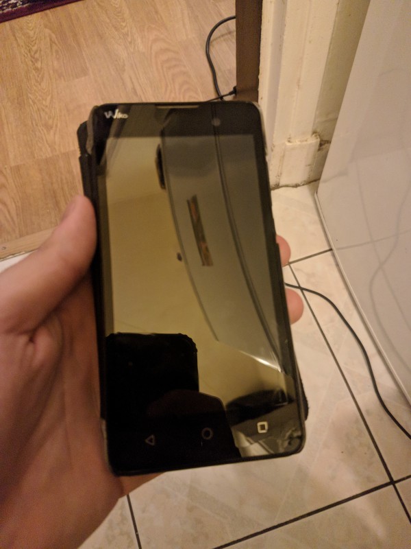 Wiko trouvé à Creil, Ligne A