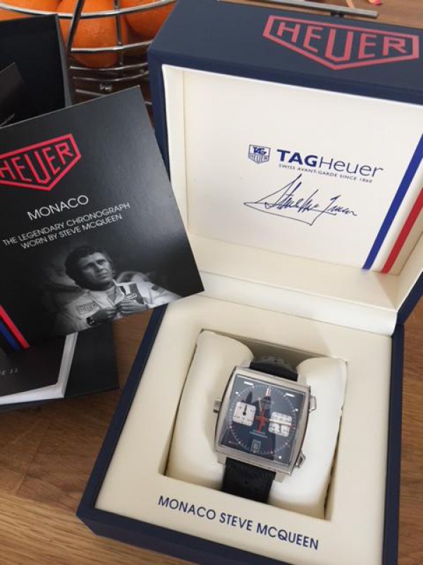 PERDU MONTRE TAG HEUER MONACO CALIBRE 11 Steve McQueen