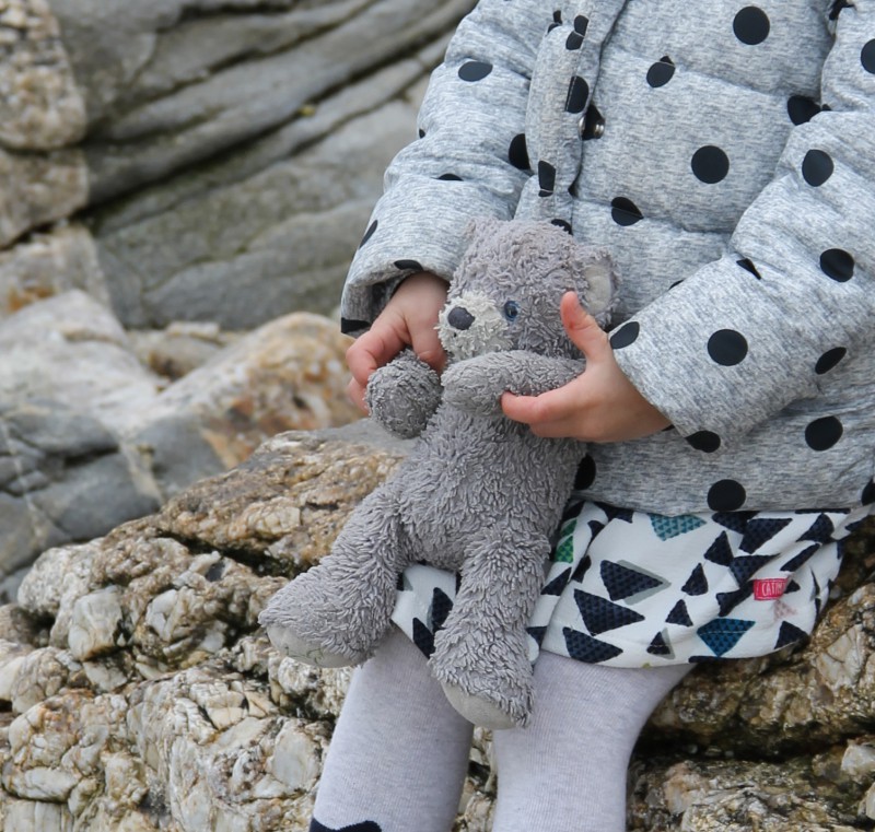 doudou ours gris carré blanc