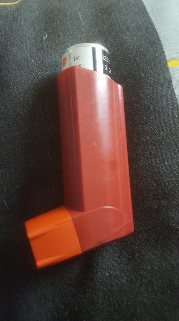 Tube rouge de Bécotide