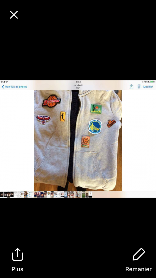 Veste grise avec écussons de basket