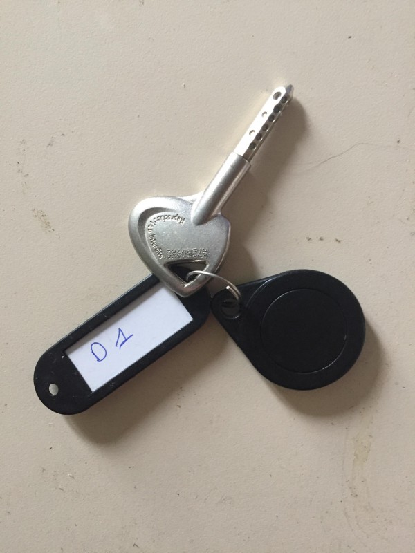 Deux trousseaux de clés près de Chantrerie (Nantes)