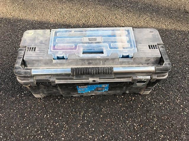 Trouvé caisse a outils Mac Allister