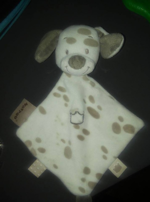 Doudou chien avec sucette