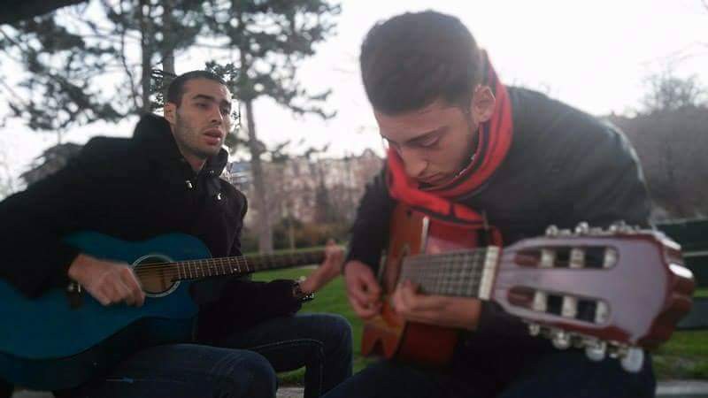 Guitare dans sa sacoche