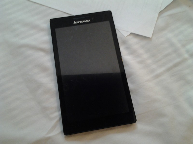 perdu tablette lenovo vol etihad no EK084 du 5 au 6 juillet 2018