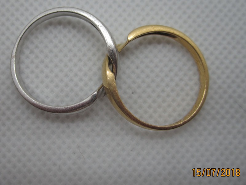 Alliance or jaune, or Blanc ,double anneaux entrelacés