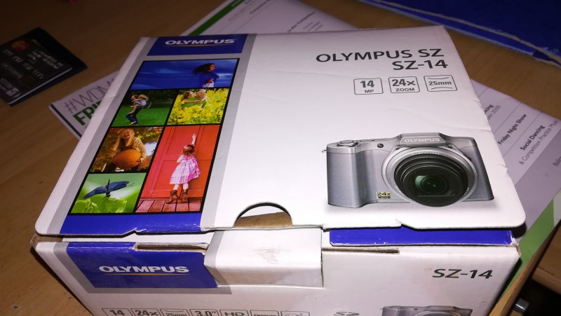 perdu appareil photo OLYMPUS SZ 14 aeroport Merignac 33