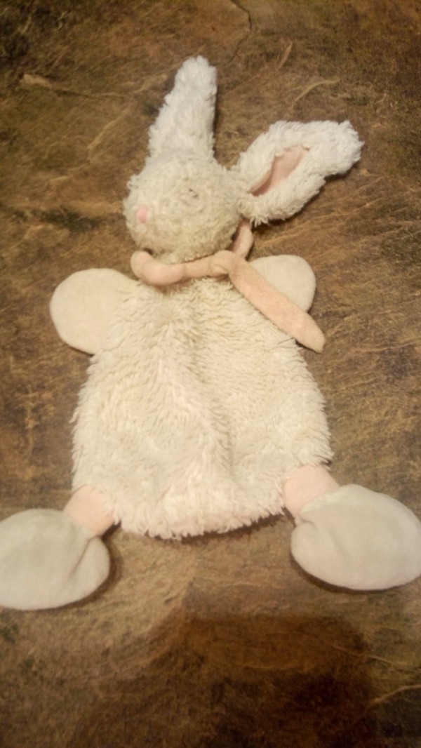 DOUDOU lapin balnc et rose