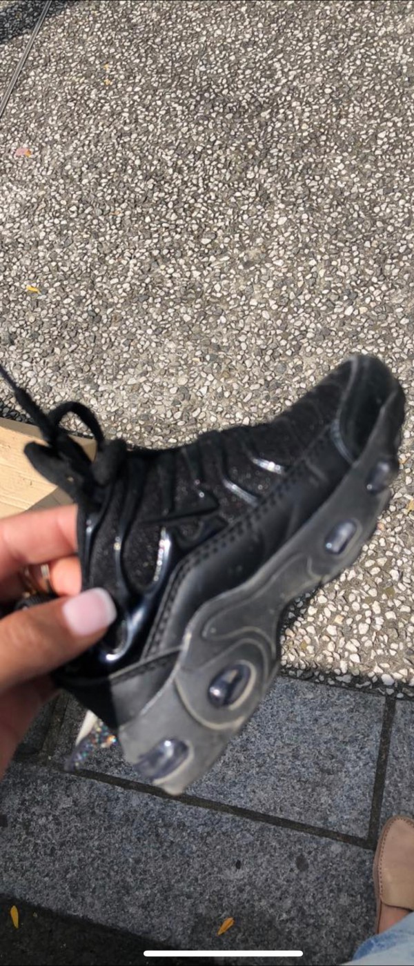 Paire de basket nike bébé