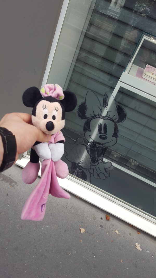 doudou Minnie Personnalisé Dalia réseau seras ligne M4 de Dorian à la Metare le 23 Août à Saint etienne