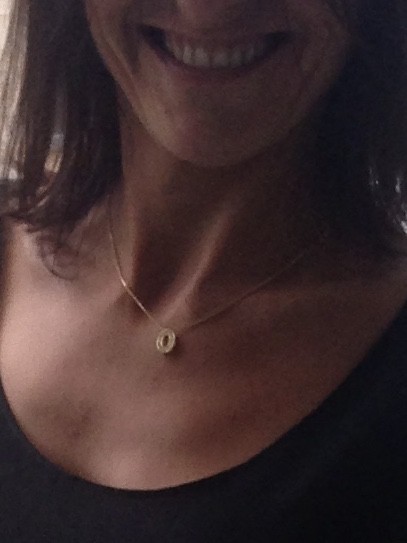 Pendentif or diamant ovale avec chaîne en or