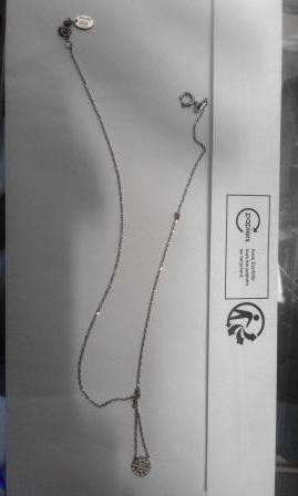 pendentif retrouvé à Vannes (56000) Parking Chorus