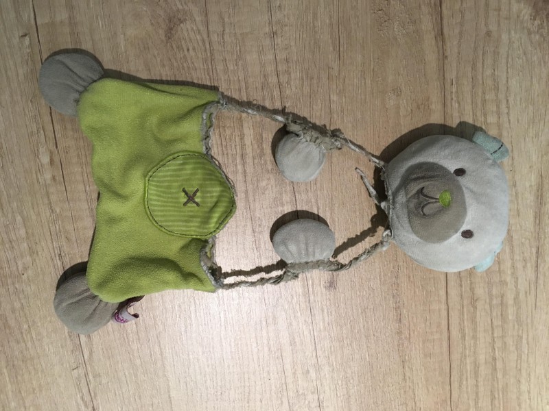 Doudou ours beige et vert tres abimé