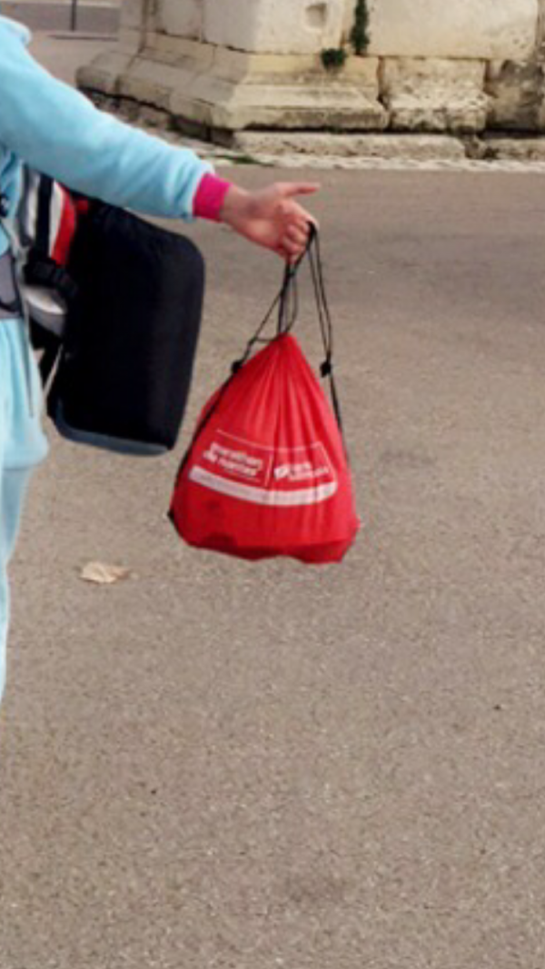 Sac rouge « marathon de Nantes » borne vélo