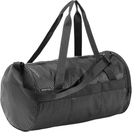 Sac de sport domyos + short tee-shirt et sweat de sport perdu dans le rds